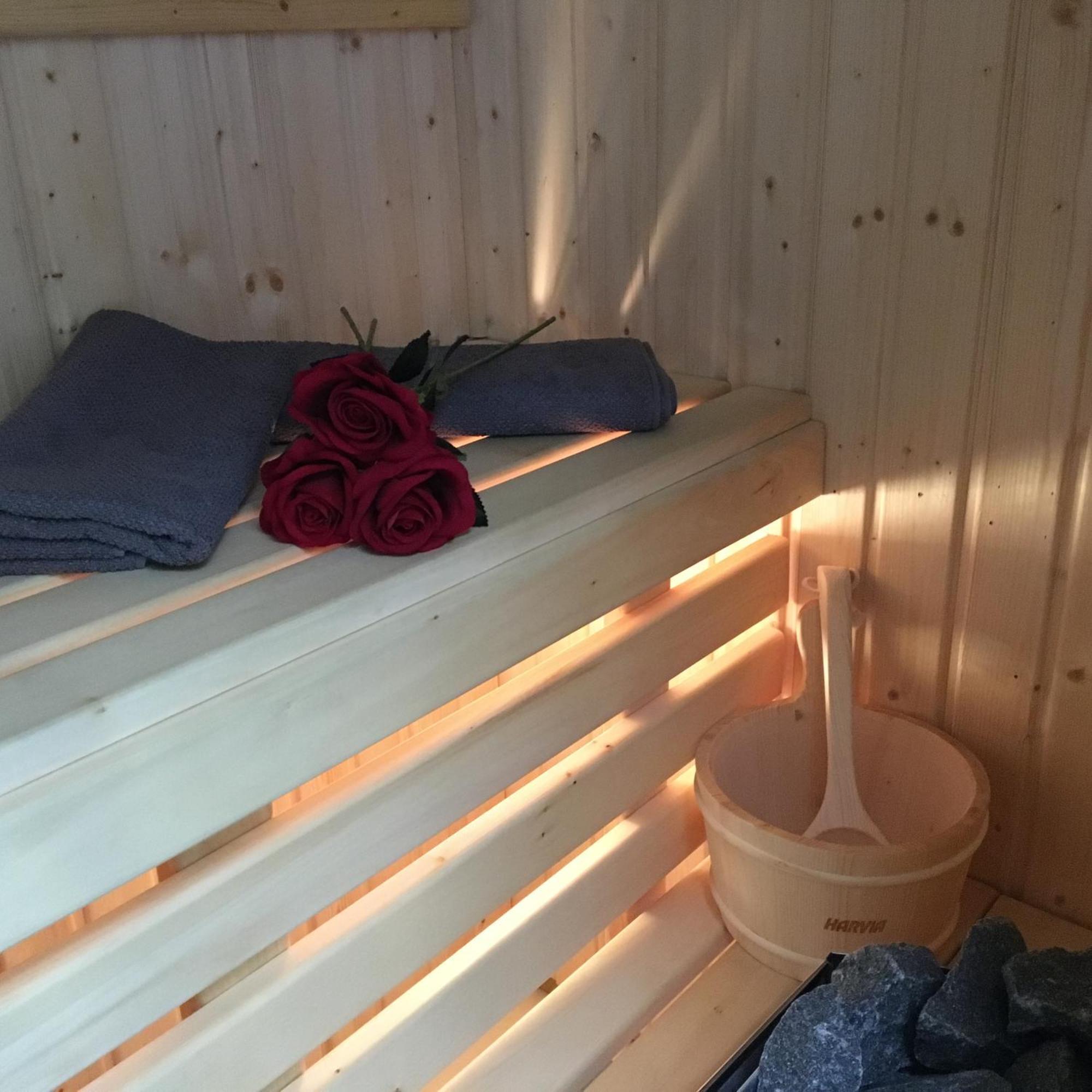 Family & Business Sauna Apartments Plac Wolnosci Centrum Downtow, - Piekny Apartament - 5 Bedroom With Private Sauna, Bath With Hydromassage, Parking, Catering Options Кельце Екстер'єр фото