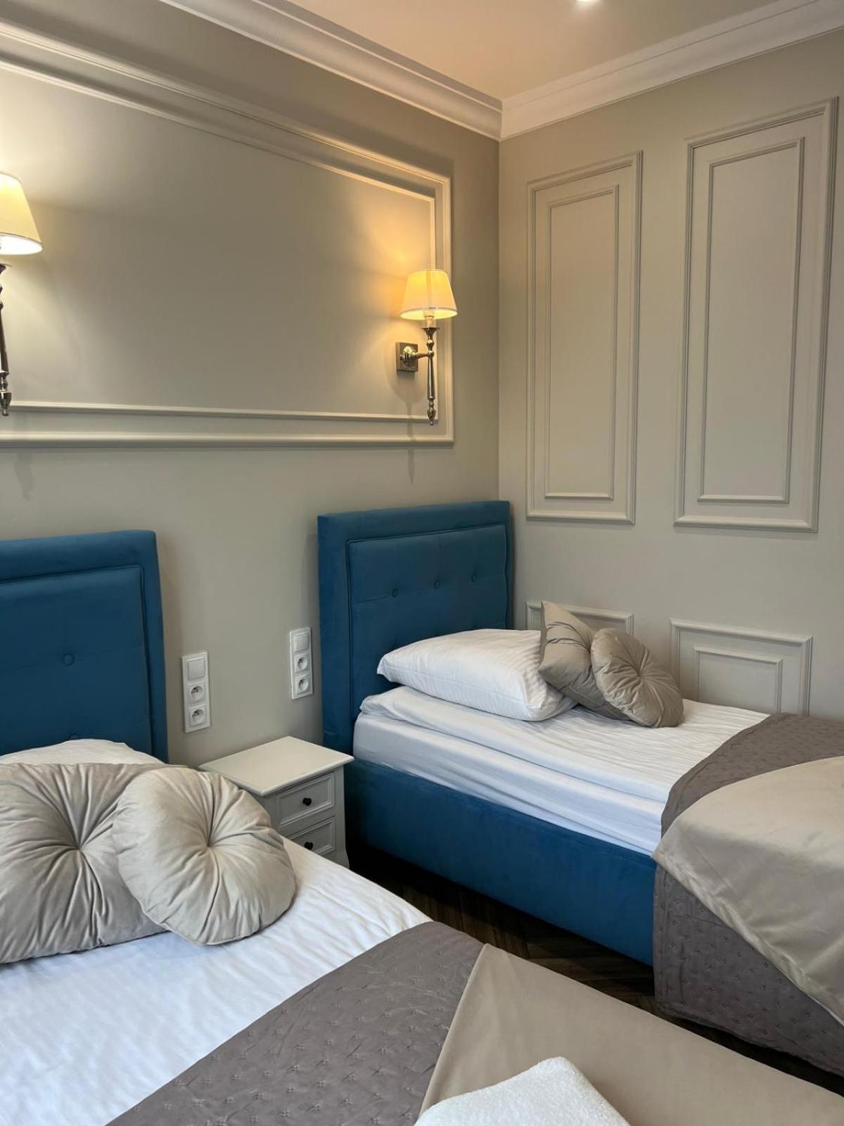 Family & Business Sauna Apartments Plac Wolnosci Centrum Downtow, - Piekny Apartament - 5 Bedroom With Private Sauna, Bath With Hydromassage, Parking, Catering Options Кельце Екстер'єр фото