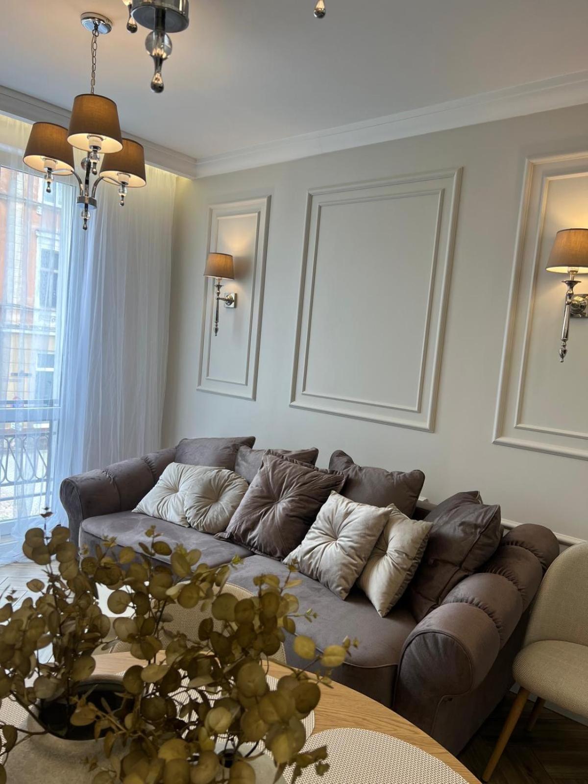 Family & Business Sauna Apartments Plac Wolnosci Centrum Downtow, - Piekny Apartament - 5 Bedroom With Private Sauna, Bath With Hydromassage, Parking, Catering Options Кельце Екстер'єр фото
