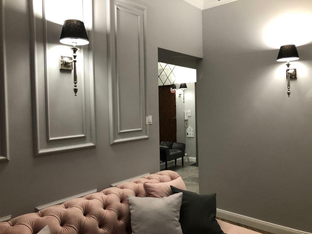 Family & Business Sauna Apartments Plac Wolnosci Centrum Downtow, - Piekny Apartament - 5 Bedroom With Private Sauna, Bath With Hydromassage, Parking, Catering Options Кельце Екстер'єр фото
